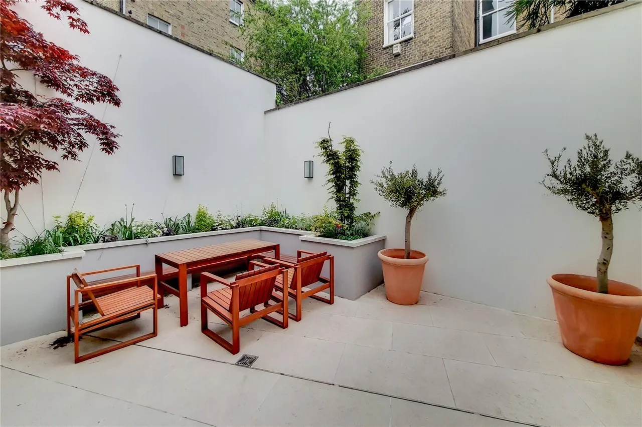 Elnathan Mews, London, W9, photo 4
