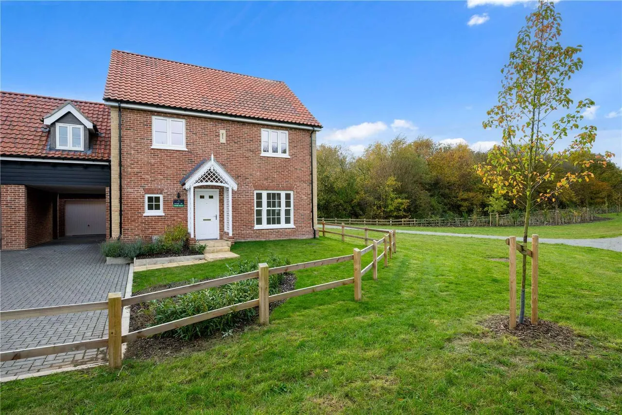 Holt, Norfolk, NR25 6FW, photo 2
