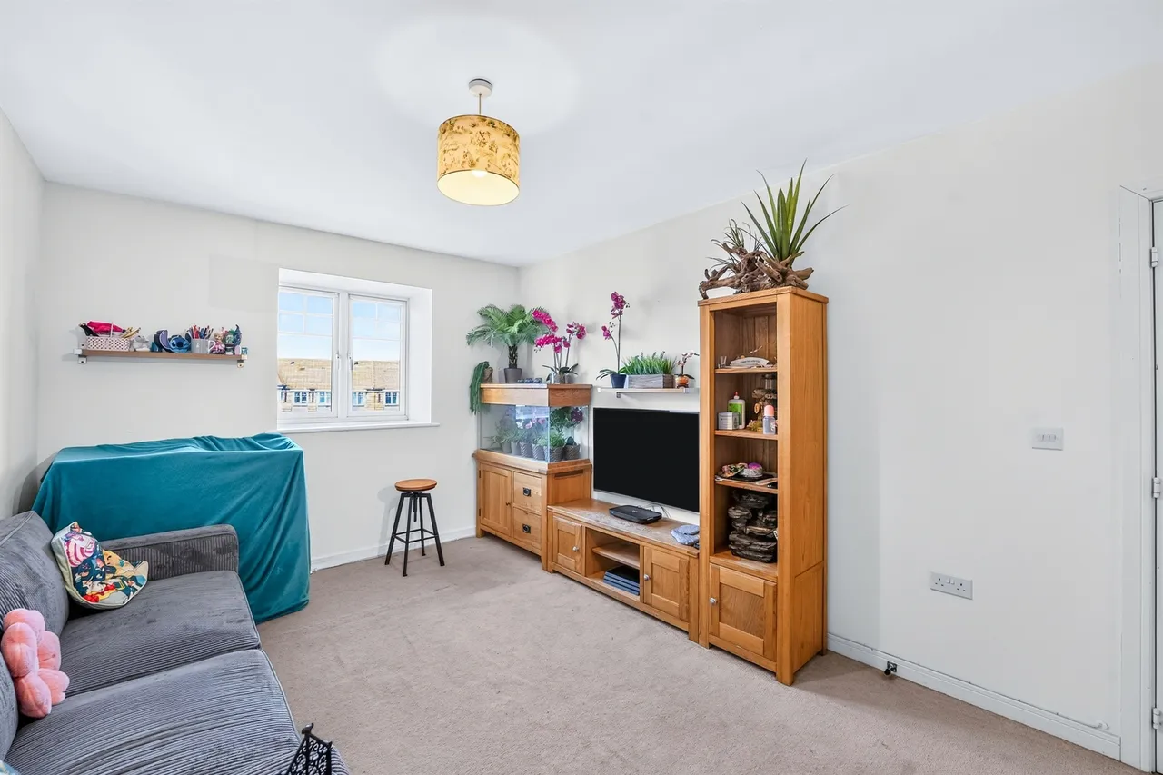 Schoolgate Drive, Morden, photo 6
