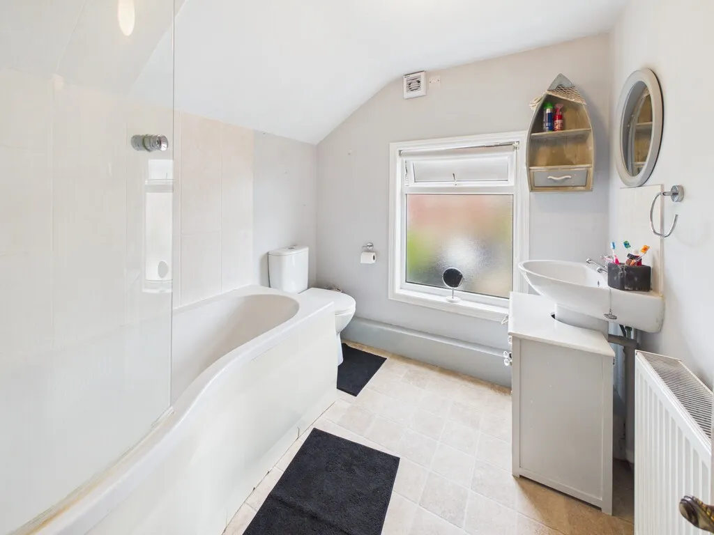 Egerton Road, Whitchurch, photo 7