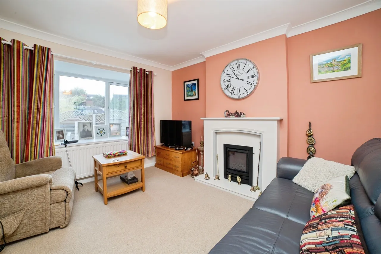 Larchdale Close, South Normanton, DE55, photo 3