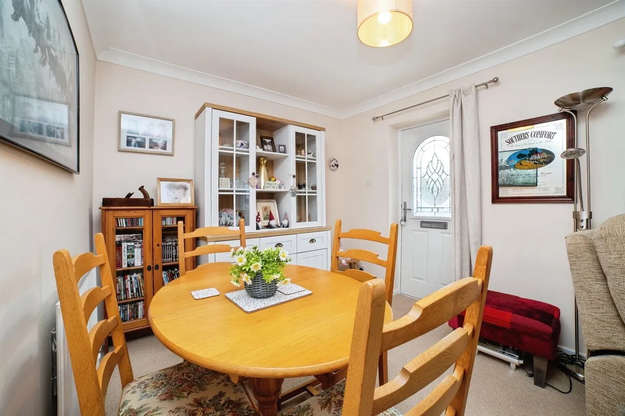 Larchdale Close, South Normanton, DE55, photo 5