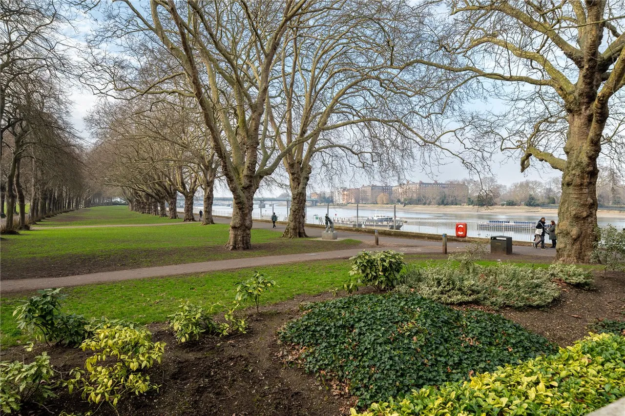 Point Pleasant, London, SW18, photo 12