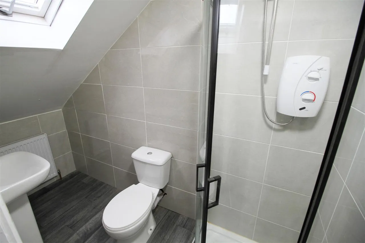 Cranbourne Road, Ashton-Under-Lyne, photo 7