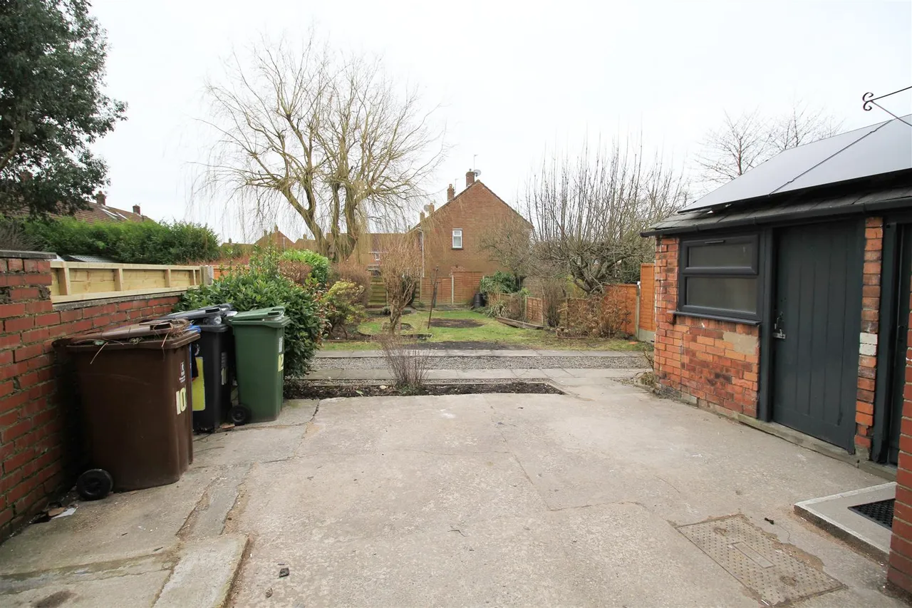 Cranbourne Road, Ashton-Under-Lyne, photo 10