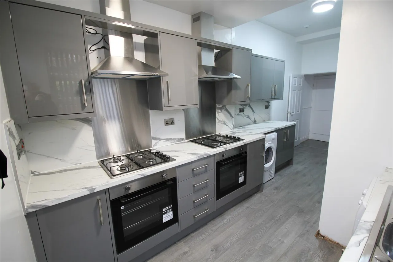 Cranbourne Road, Ashton-Under-Lyne, photo 4