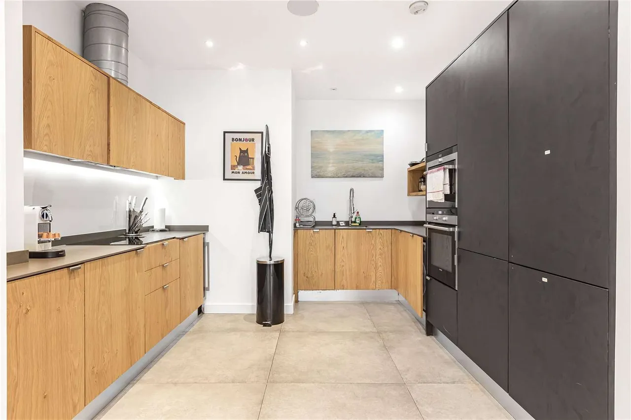 Davenant Street, London, E1 5AQ, photo 5