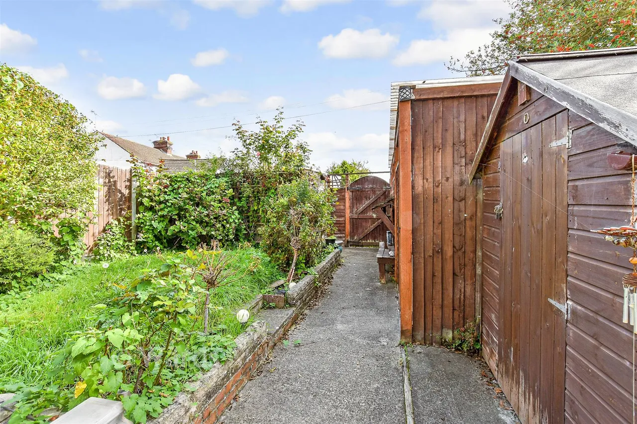 Upper Denmark Road, Ashford, TN23, photo 18