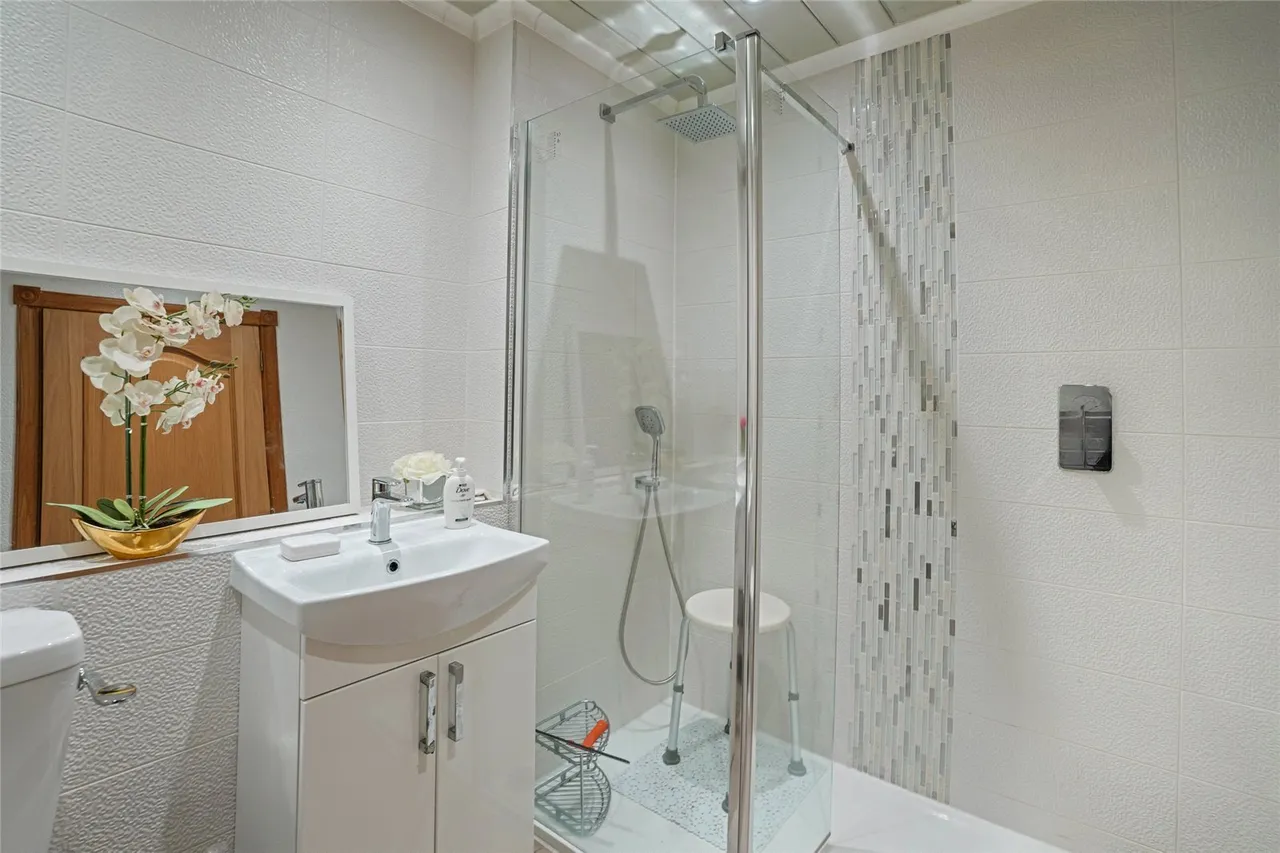 Binney Wells, Kirkcaldy, Fife, KY1, photo 11