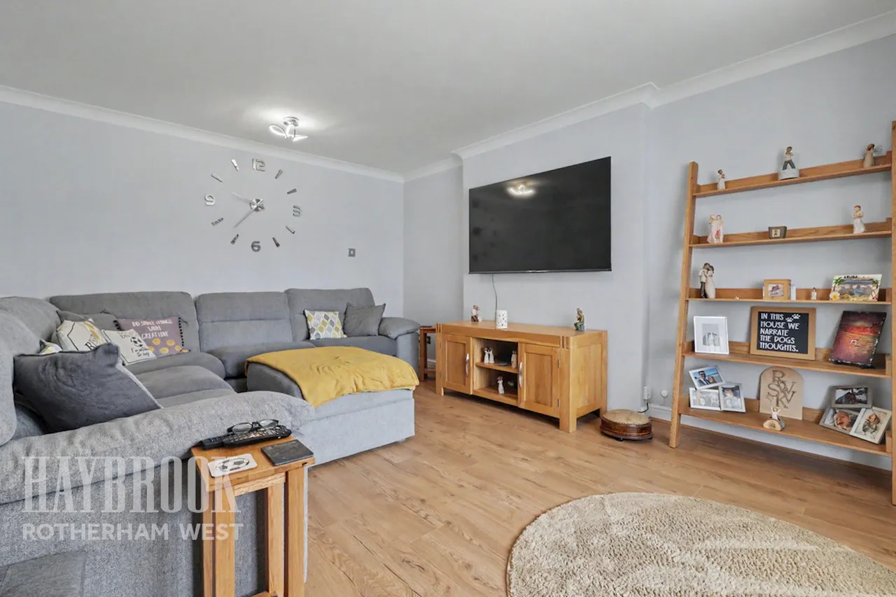 Ash Court, Maltby, photo 2