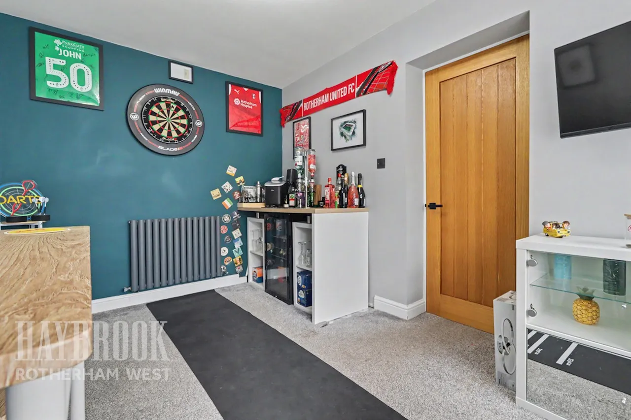 Ash Court, Maltby, photo 7