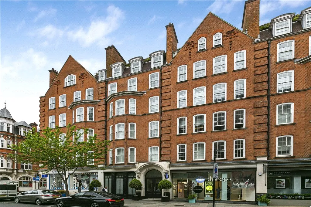 3 bed flat to rent, Eccleston Street, London, SW1W