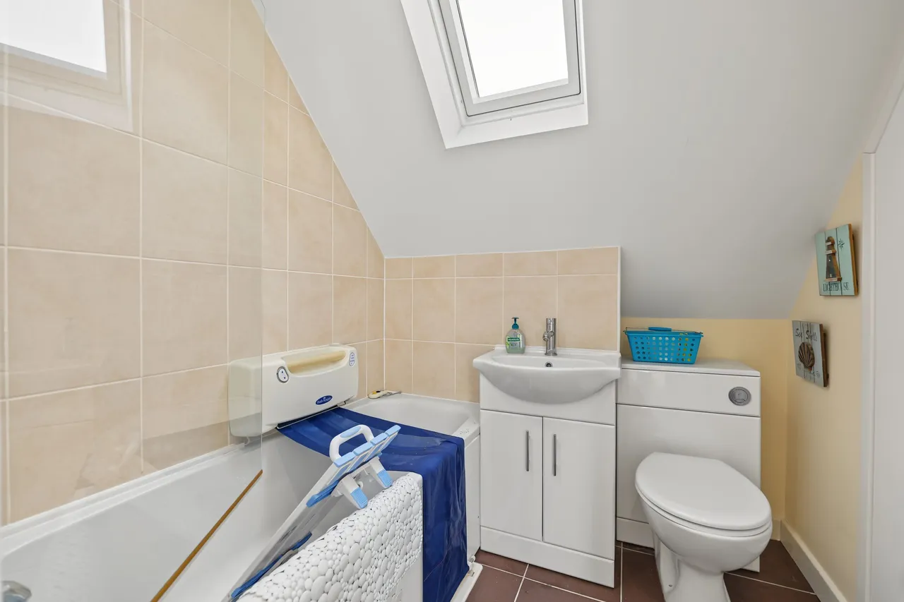 Oldbury Road, Nuneaton, CV10, photo 13