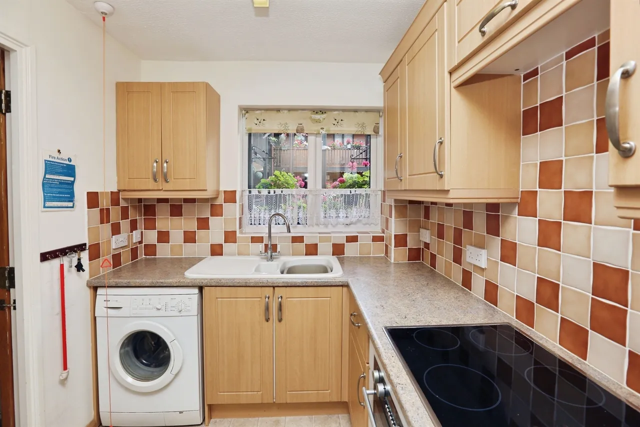 Prince Alfred Street, Gosport, PO12, photo 13