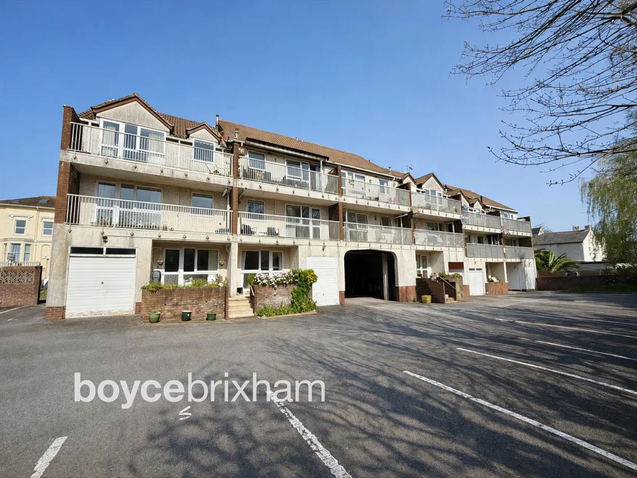 2 bed flat for sale, New Road, Brixham