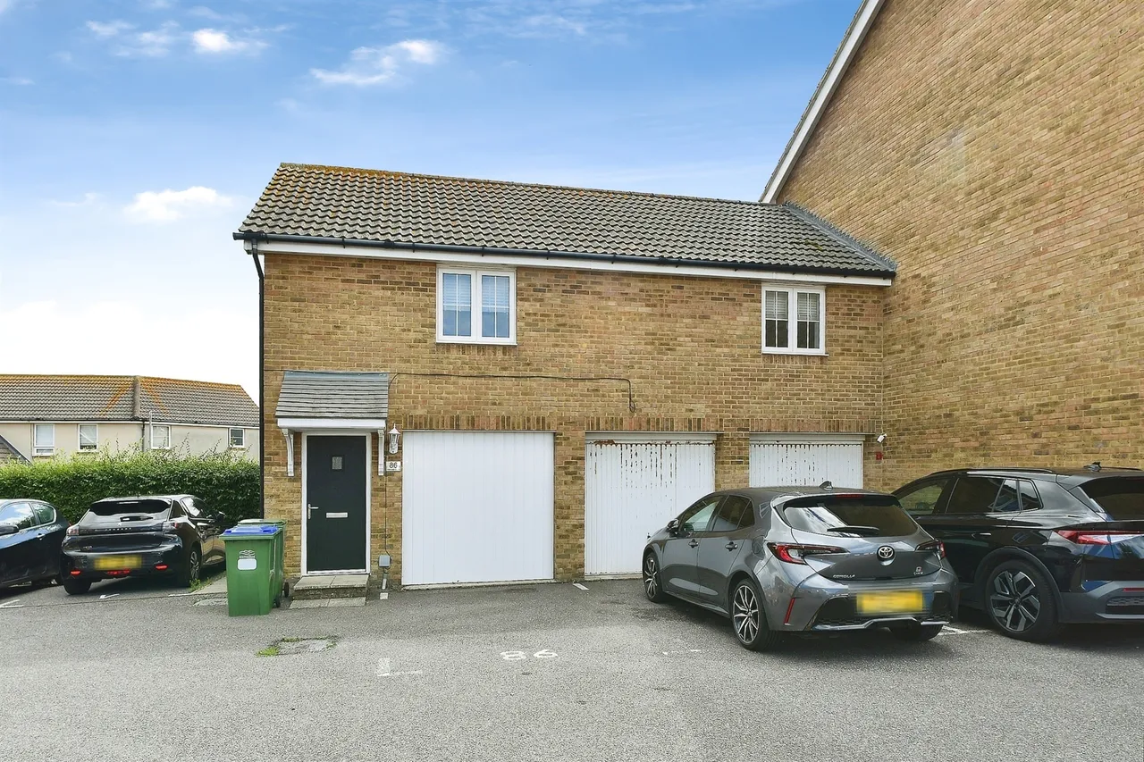 Westview Close, Peacehaven, BN10, photo 18