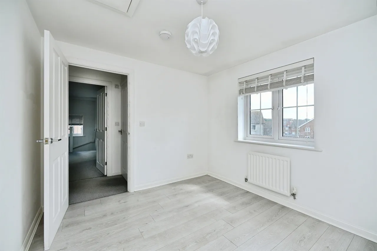 Westview Close, Peacehaven, BN10, photo 15