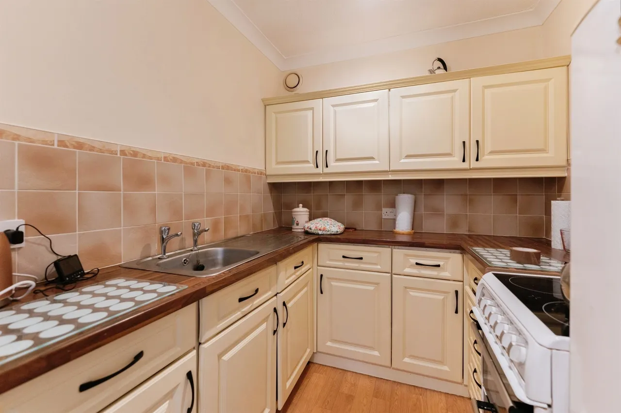 West Knowe, Oxton, Prenton, photo 7