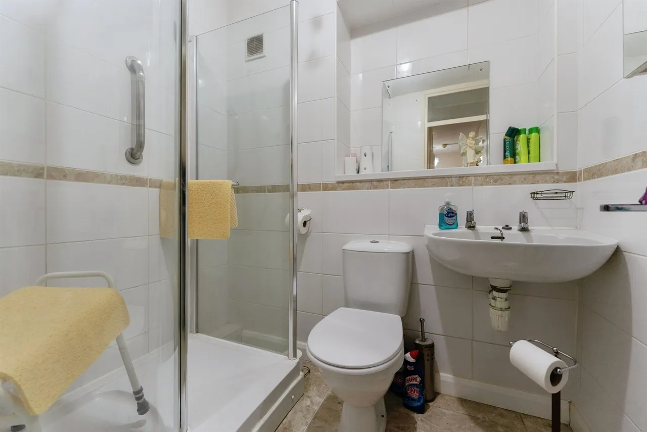 West Knowe, Oxton, Prenton, photo 8
