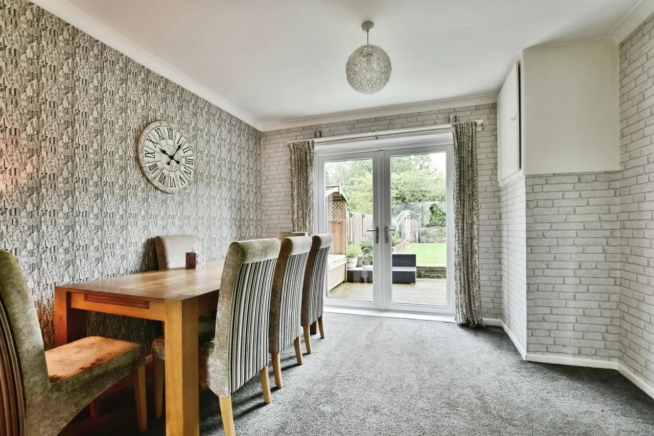 Eastleigh Road, Cheadle, SK8, photo 9