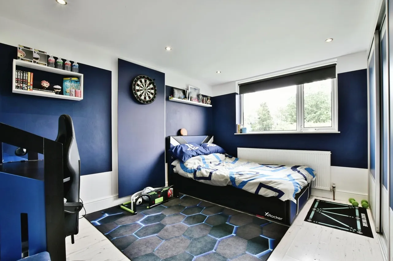 Eastleigh Road, Cheadle, SK8, photo 14