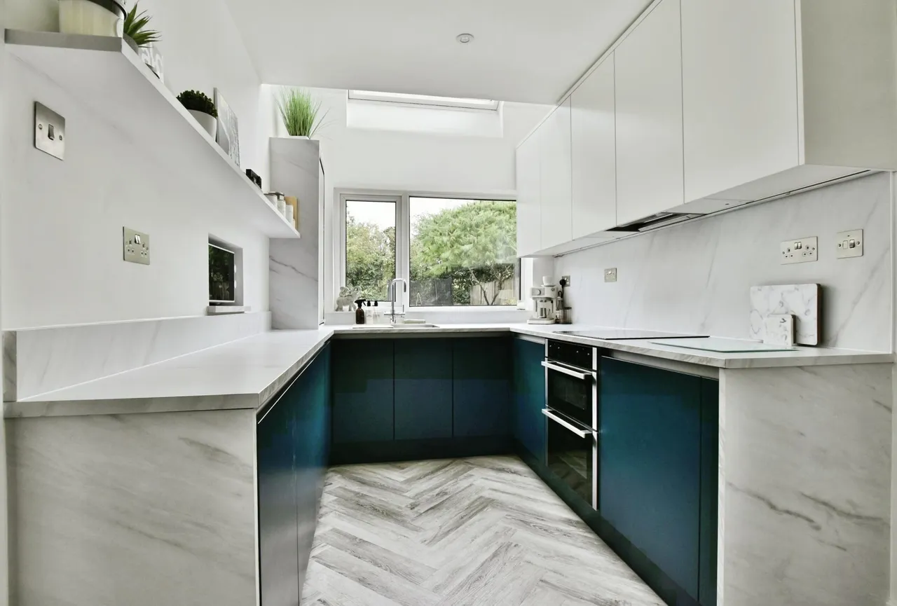 Eastleigh Road, Cheadle, SK8, photo 3