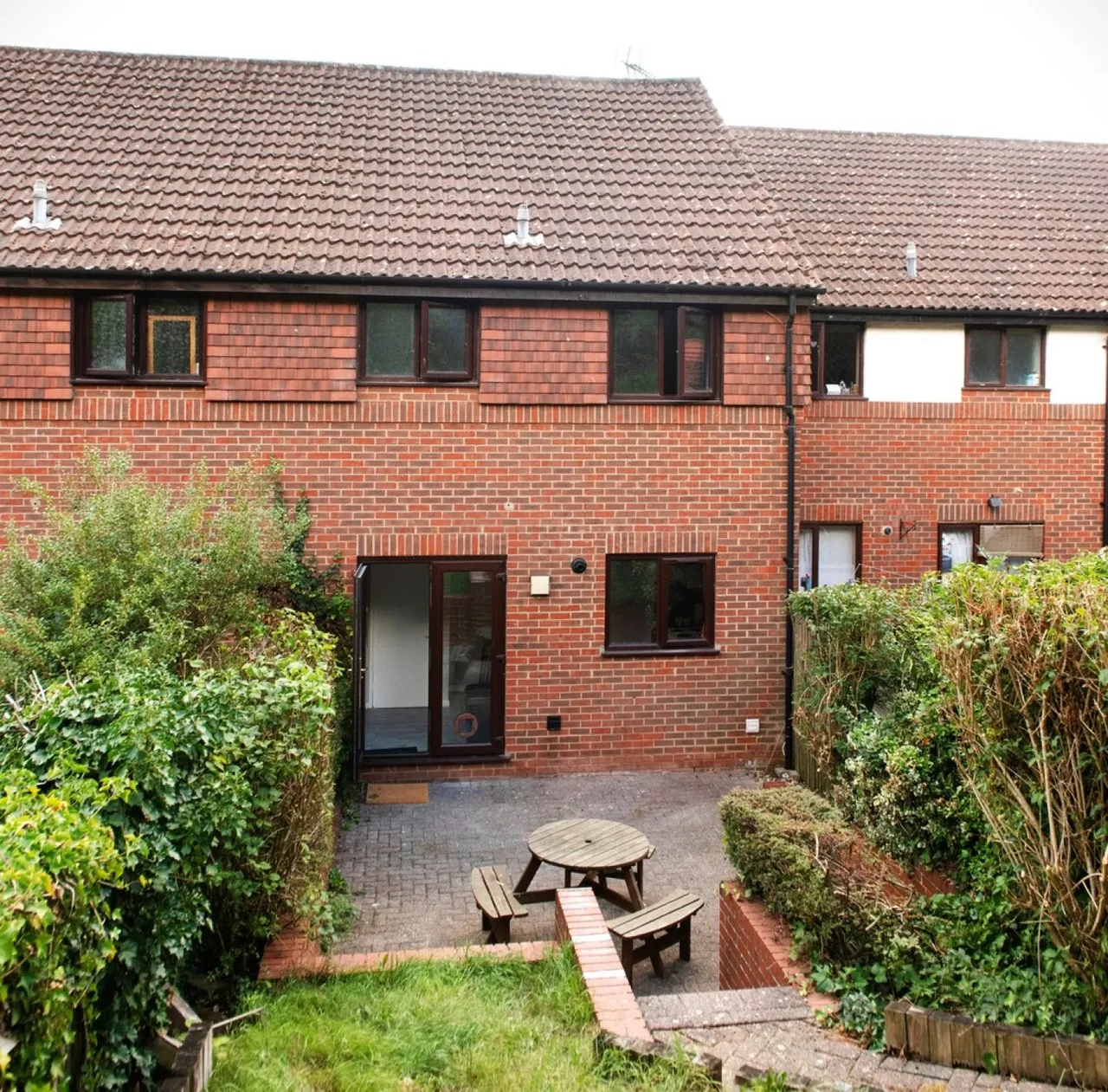 1 bed house to rent — Honeysuckle Close, Badger Farm, Winchester
