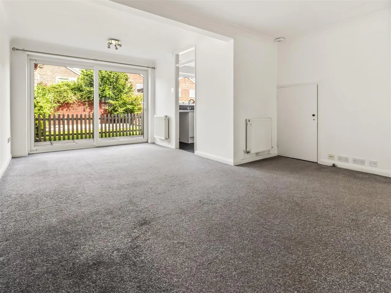 Tavy Road, West Durrington, Worthing, photo 3