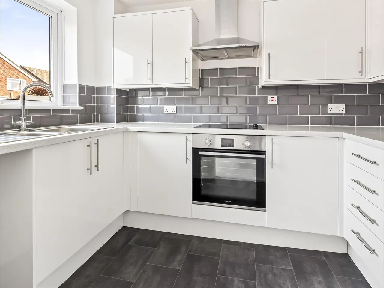 Tavy Road, West Durrington, Worthing, photo 4