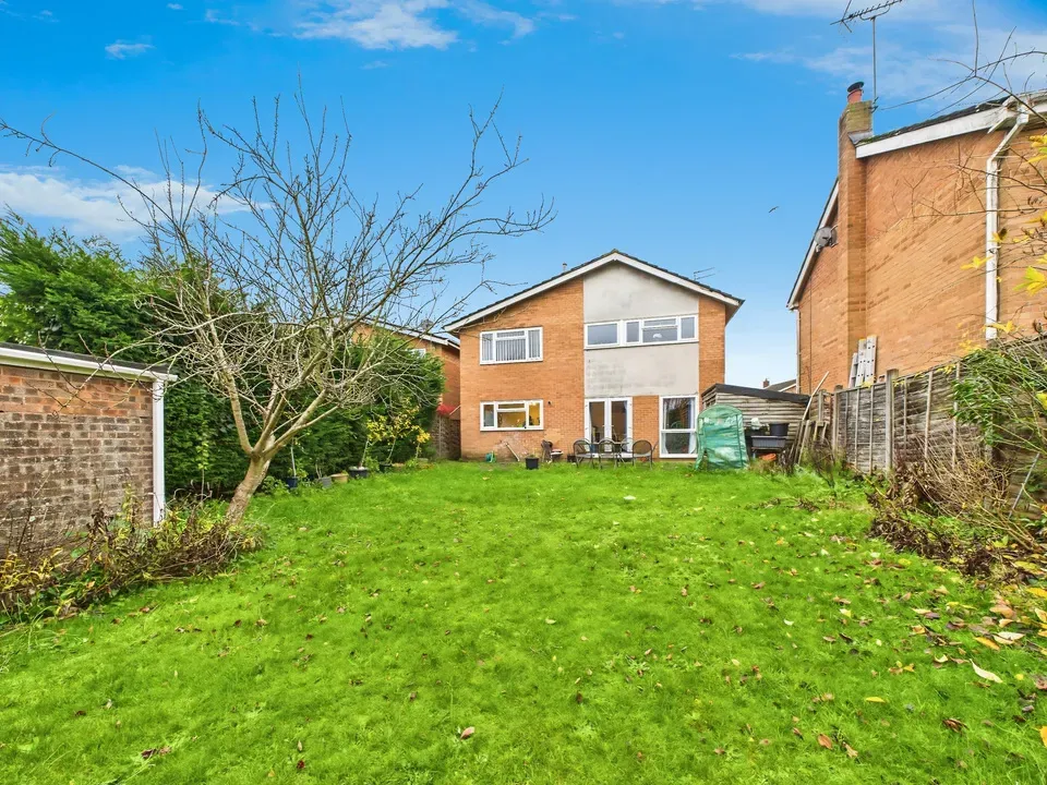 Lambs Farm Road, Horsham, photo 10