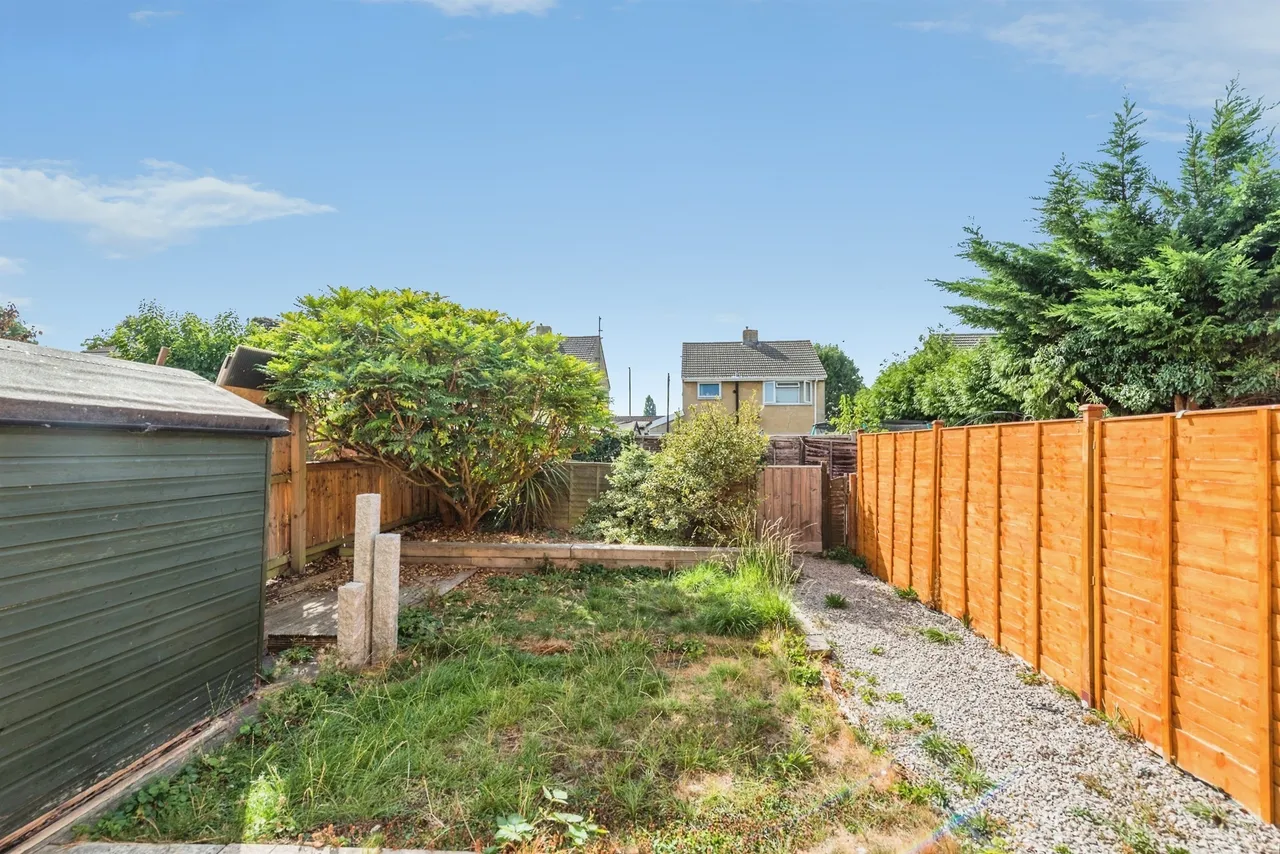 Larchmore Close, Swindon, SN25, photo 10