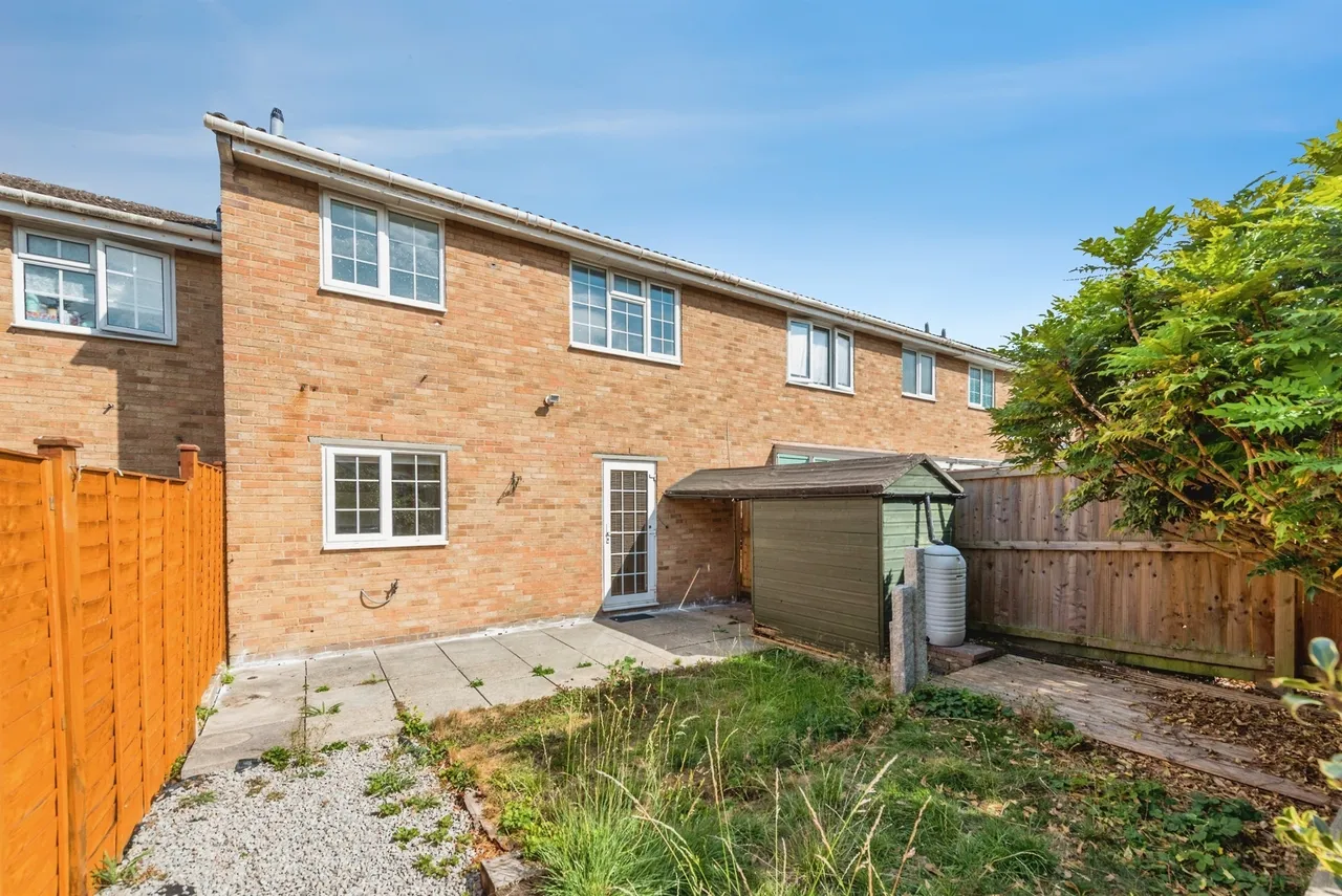 Larchmore Close, Swindon, SN25, photo 9