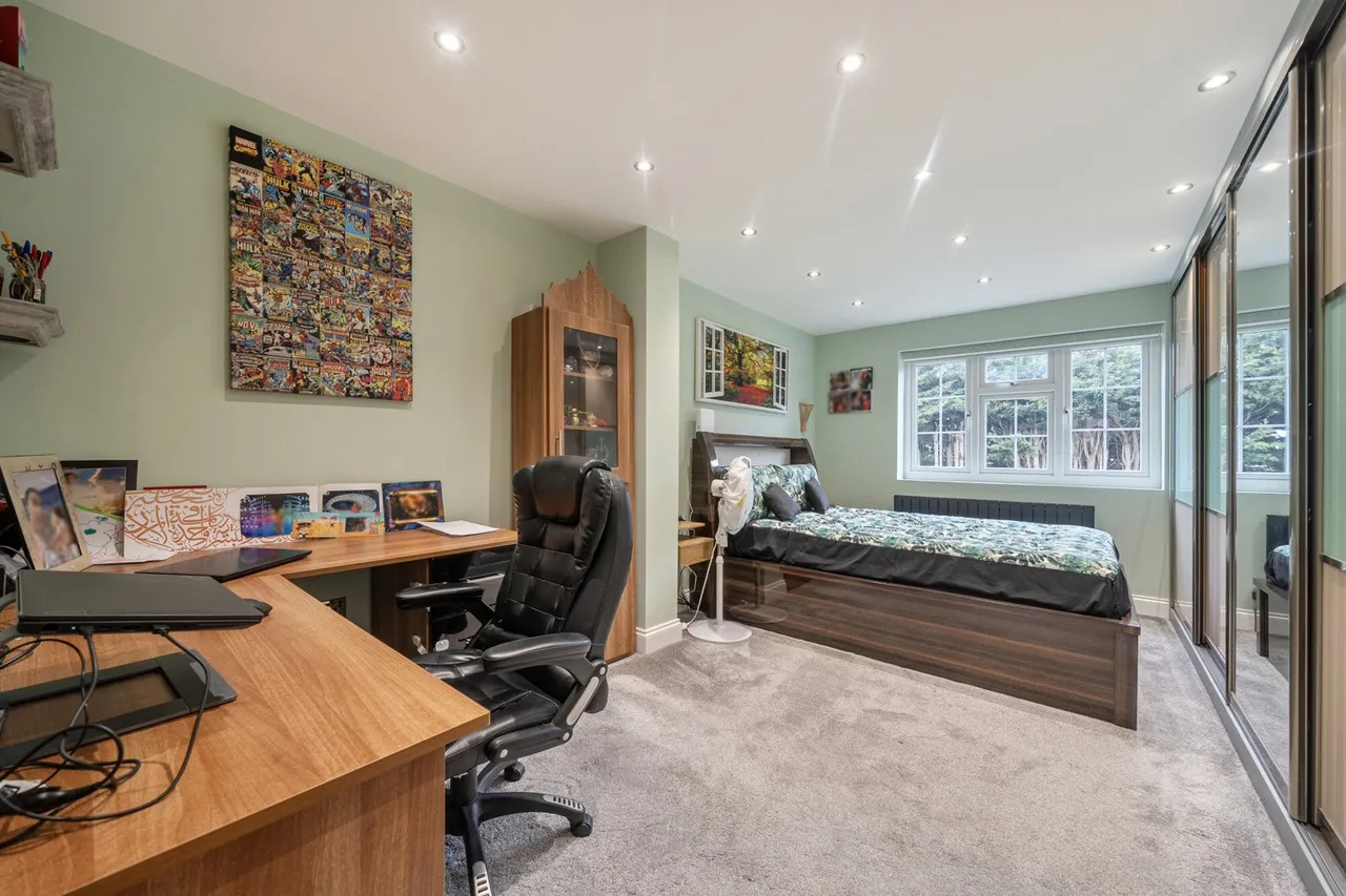 The Avenue, BR6, photo 18
