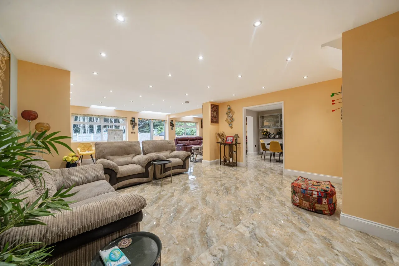 The Avenue, BR6, photo 10