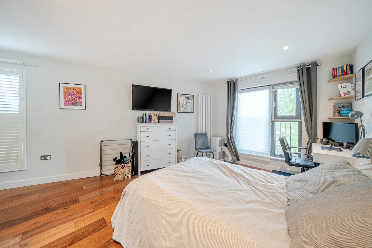 Queens Road, London, SE15, photo 18