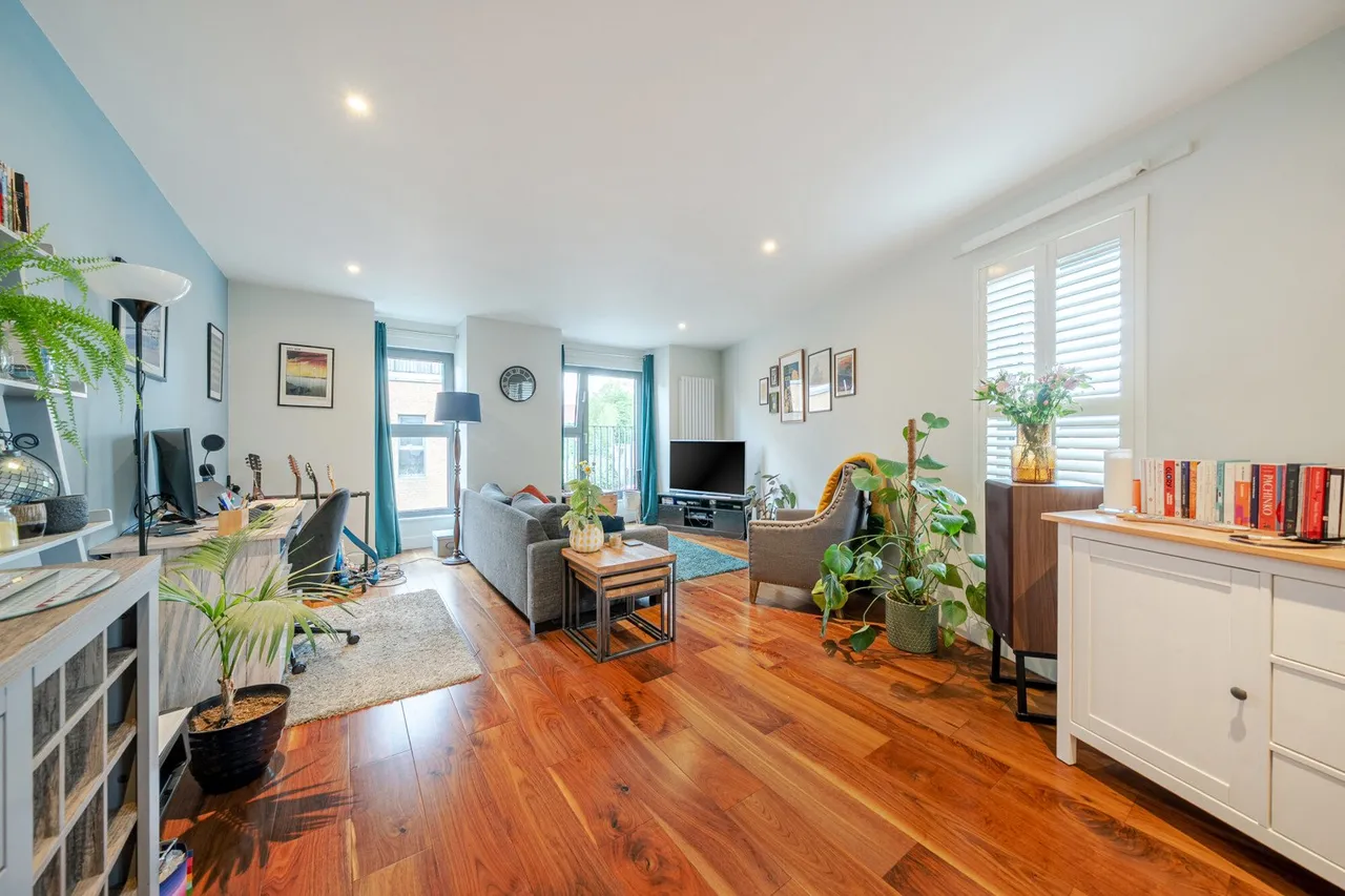 1 bed flat for sale — Queens Road, London, SE15