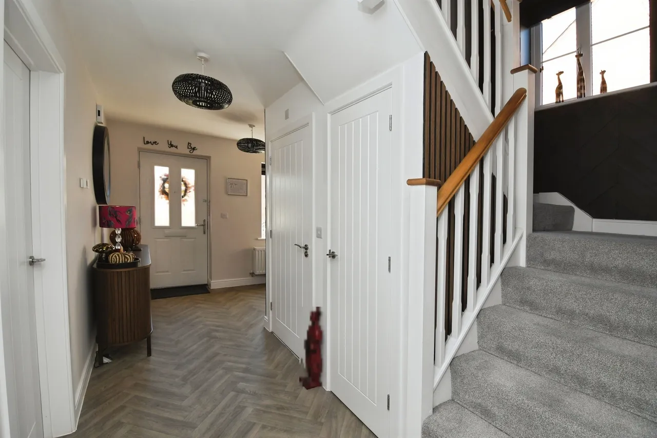 Harrow Drive, Frampton, PE20, photo 9