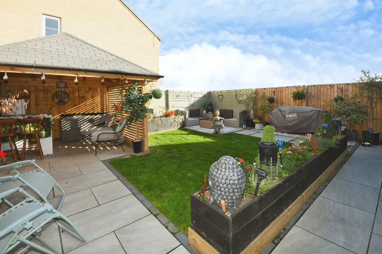 Harrow Drive, Frampton, PE20, photo 3