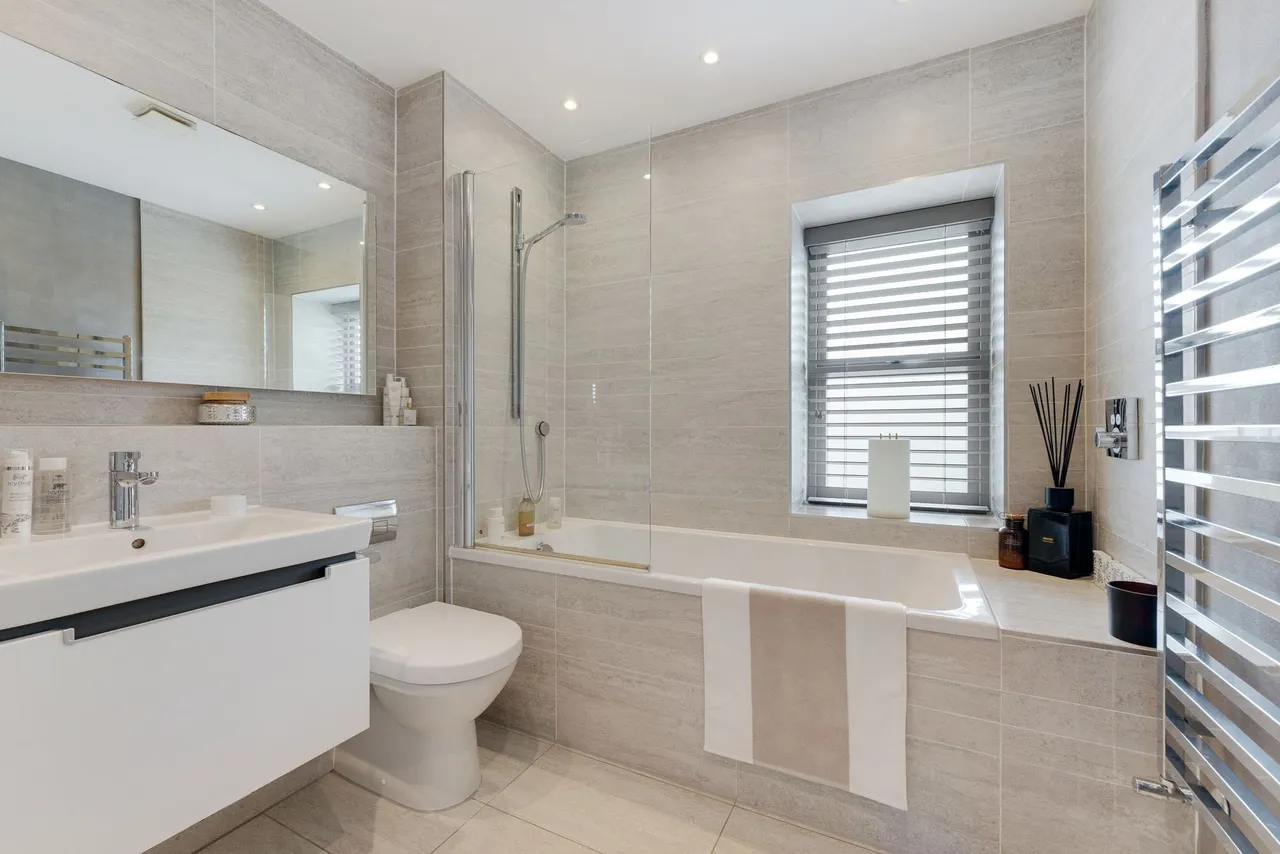 Lynton Lane, Alderley Edge, SK9, photo 12