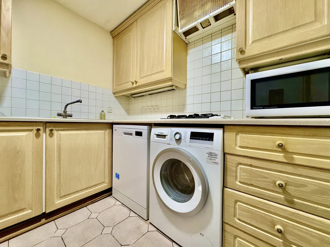 Edgware Way, Eaton Court, HA8, photo 8