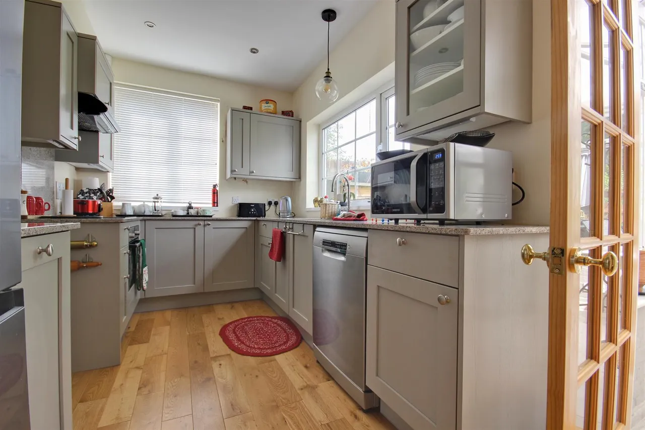 Sloe Lane, Beverley, photo 13