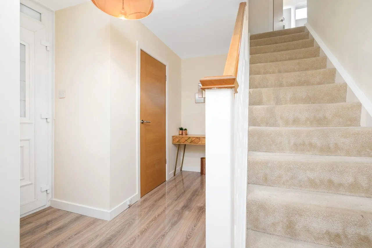 Helmsdale Court, Cumbuslang, G72 7YR, photo 7