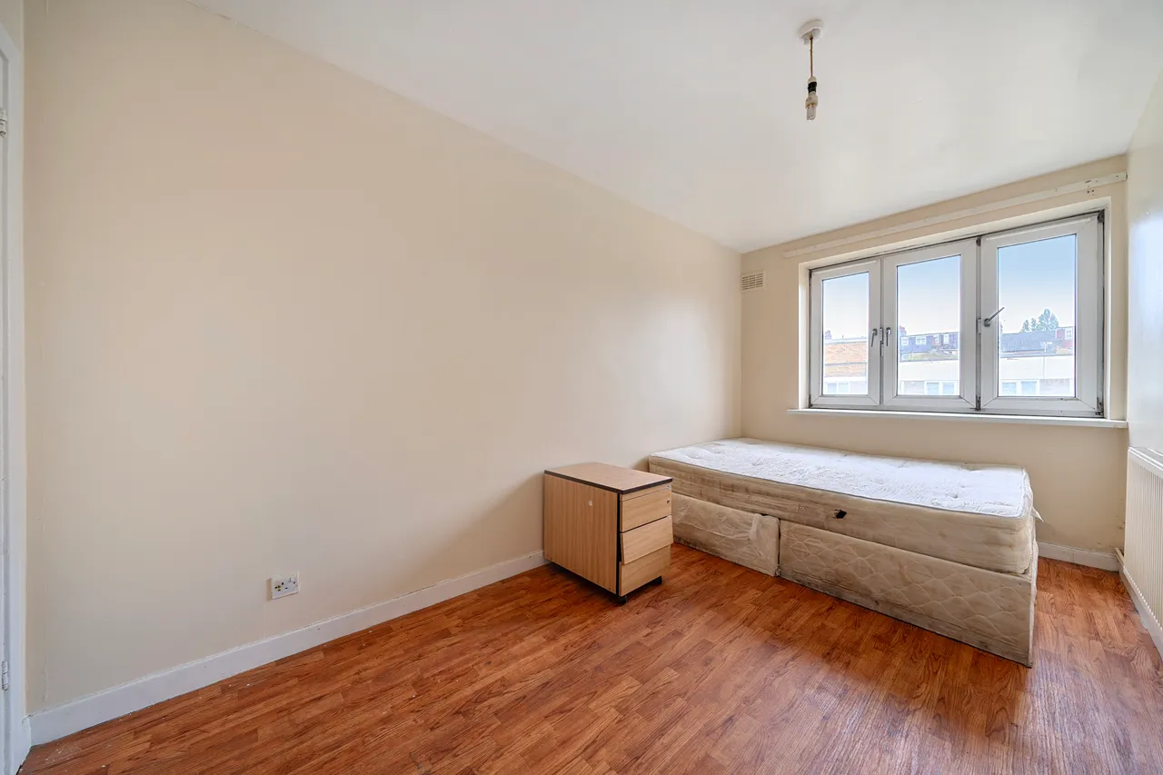 Flat 12, 82 Maryon Road, London, photo 4