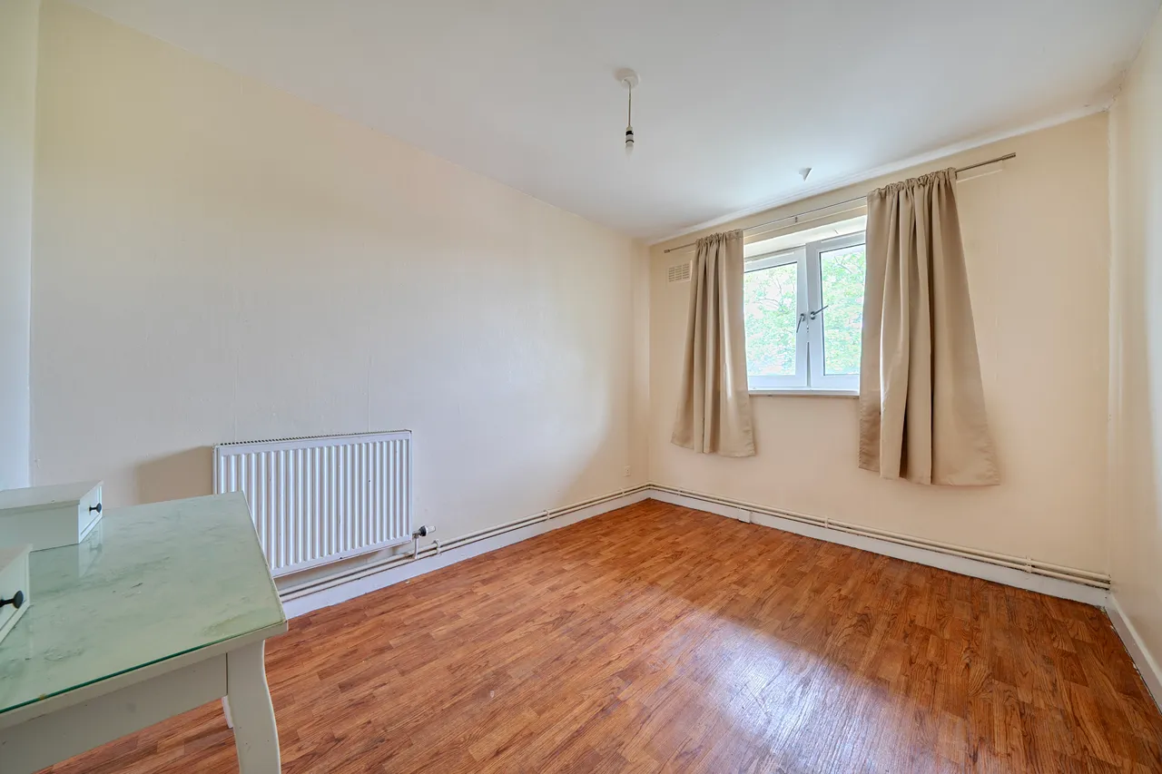 Flat 12, 82 Maryon Road, London, photo 6