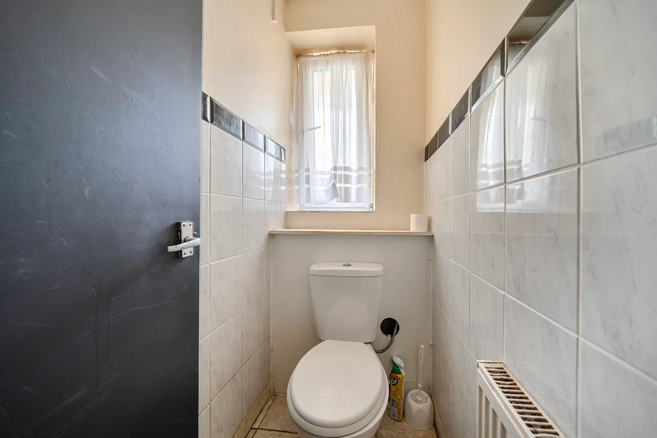 Flat 12, 82 Maryon Road, London, photo 9