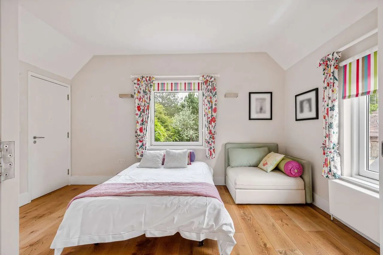 Hambleden, Henley-on-Thames, RG9, photo 26
