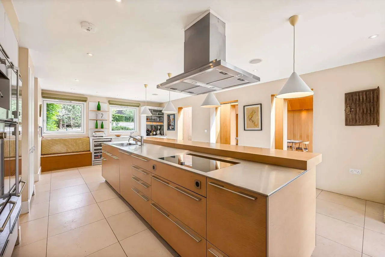 Hambleden, Henley-on-Thames, RG9, photo 9