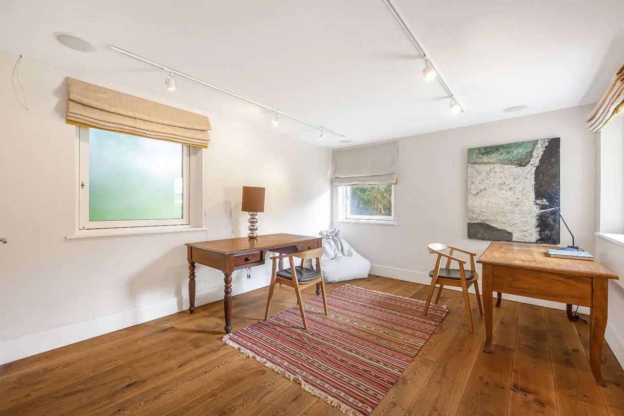 Hambleden, Henley-on-Thames, RG9, photo 15