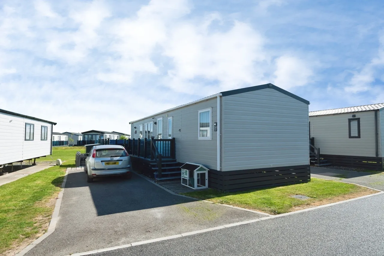 Havant Road, Hayling Island, PO11, photo 16