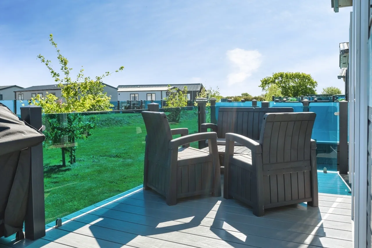 Havant Road, Hayling Island, PO11, photo 8